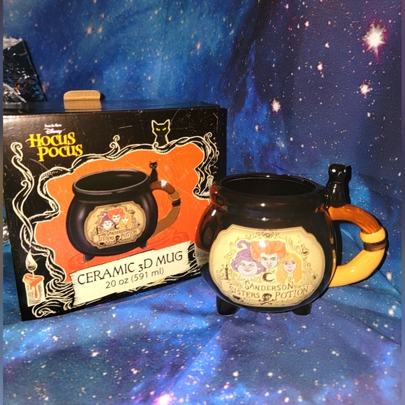 NEW Boxed Hocus Pocus Sculpted Cauldron MUG - Picture 2 of 12